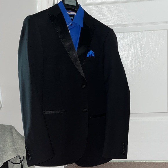 Full suit - Picture 3 of 4